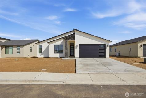 1134 E Mount Hood Street Othello WA 99344
