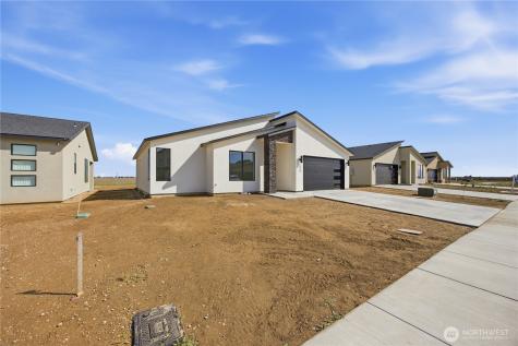 1134 E Mount Hood Street Othello WA 99344