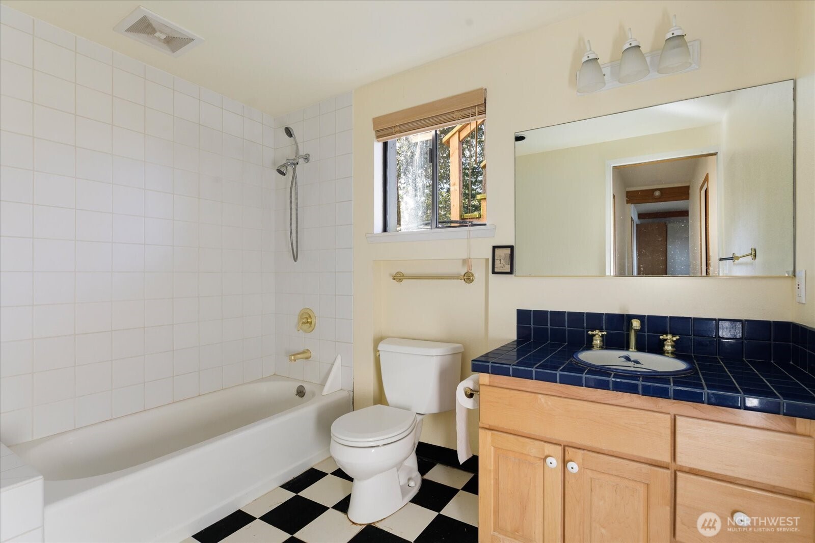 3155 Fox Spit Road Langley WA 98260