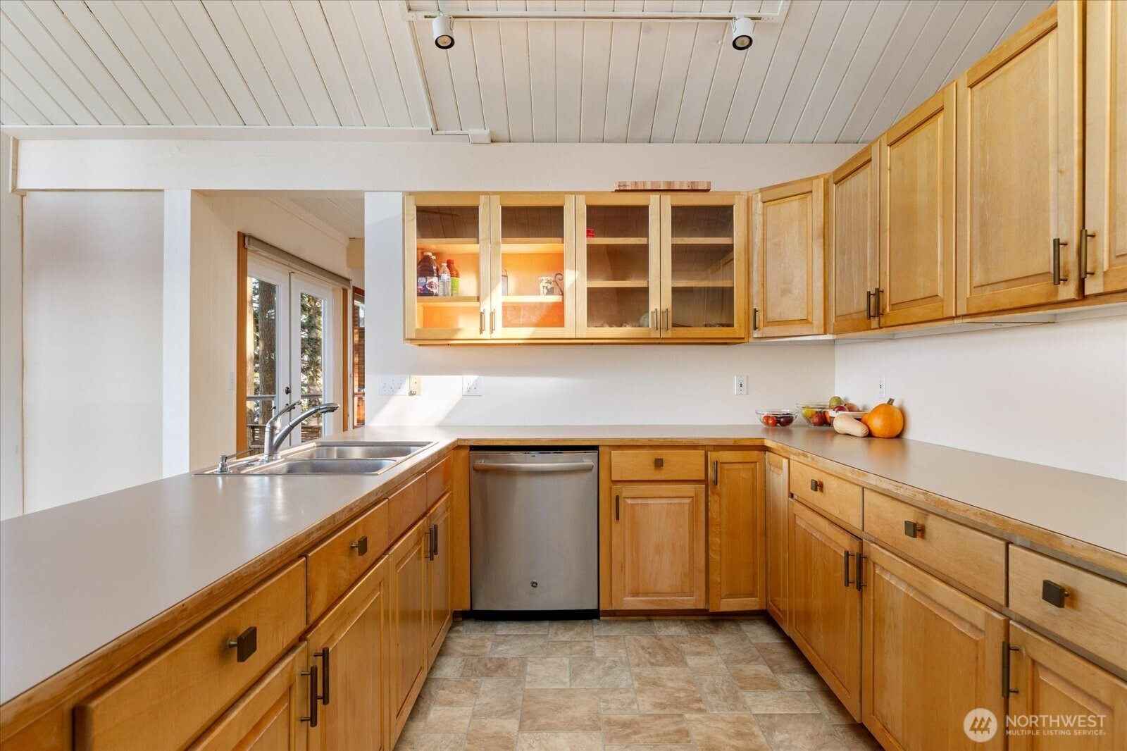 3155 Fox Spit Road Langley WA 98260