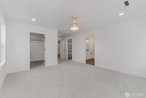 1209 S 6th Avenue Kelso WA 98626
