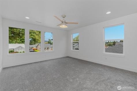 1209 S 6th Avenue Kelso WA 98626