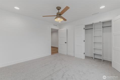 1209 S 6th Avenue Kelso WA 98626