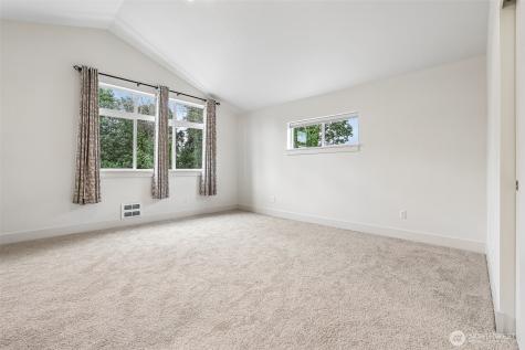 8128 Wolcott Avenue S Seattle WA 98118
