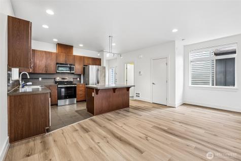 8128 Wolcott Avenue S Seattle WA 98118
