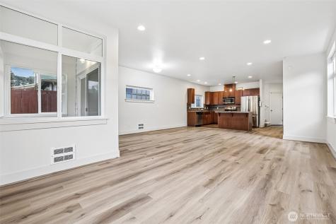 8128 Wolcott Avenue S Seattle WA 98118