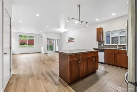 8128 Wolcott Avenue S Seattle WA 98118