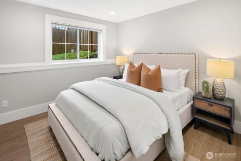 2114 26th Avenue W Seattle WA 98199