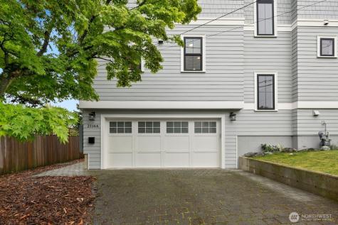 2114 26th Avenue W Seattle WA 98199