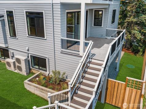 2114 26th Avenue W Seattle WA 98199