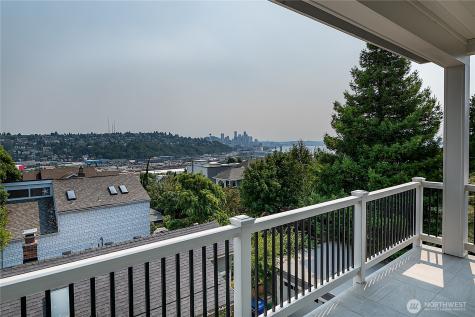 2114 26th Avenue W Seattle WA 98199