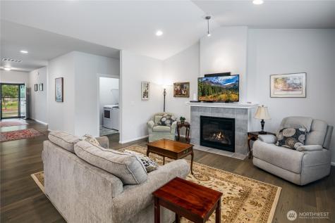 915 Alphine View Drive Mount Vernon WA 98274