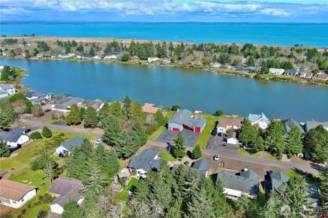 341 Ponderosa Loop NE Ocean Shores WA 98569