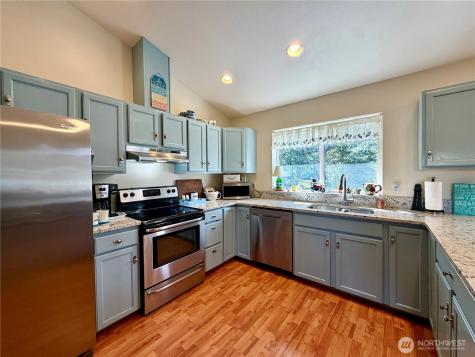 341 Ponderosa Loop NE Ocean Shores WA 98569