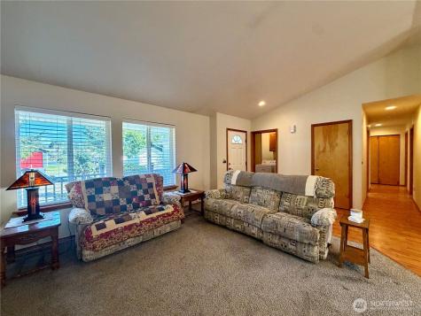 341 Ponderosa Loop NE Ocean Shores WA 98569