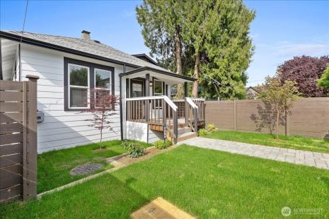 828 S Sullivan Street Seattle WA 98108