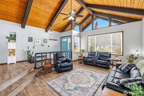 27930 Hoehn Road Sedro Woolley WA 98284