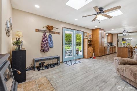 27930 Hoehn Road Sedro Woolley WA 98284