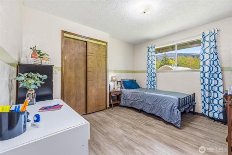 27930 Hoehn Road Sedro Woolley WA 98284