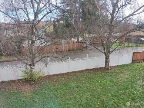 1022 14th Street Ne Auburn WA 98002