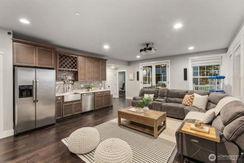 8411 NE 110th Place Kirkland WA 98034