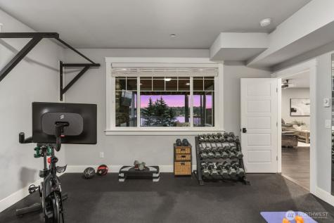8411 NE 110th Place Kirkland WA 98034
