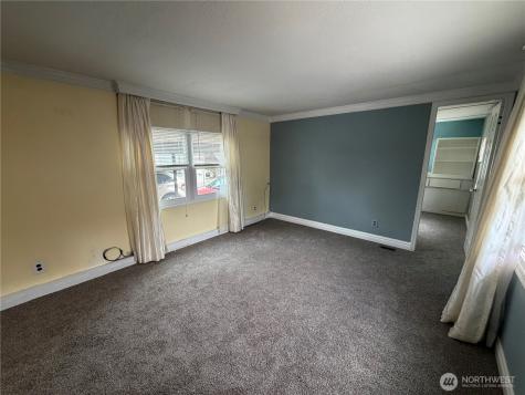 6111 79th Street E Puyallup WA 98371