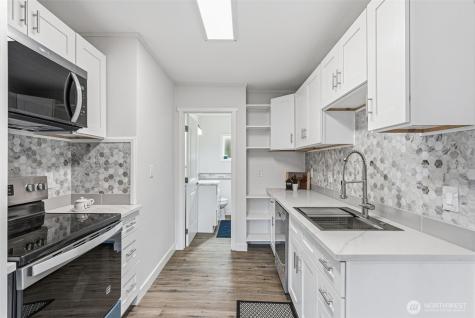 1116 3rd Avenue N Kelso WA 98626