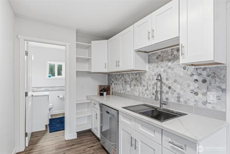 1116 3rd Avenue N Kelso WA 98626