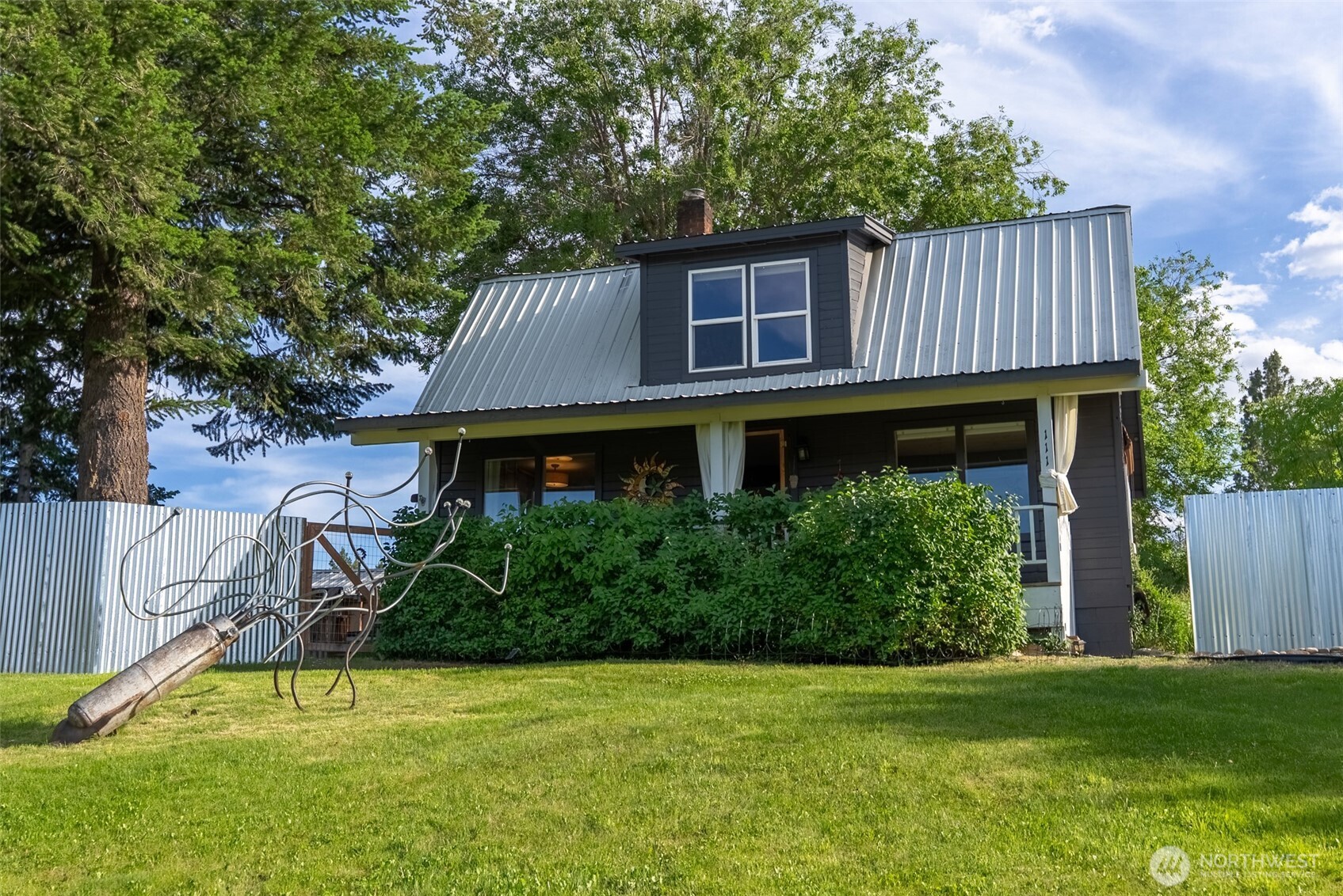 111 Norfolk Road Winthrop WA 98862