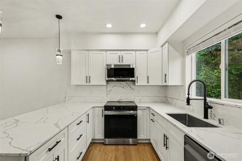 9745 4th Avenue W Everett WA 98204