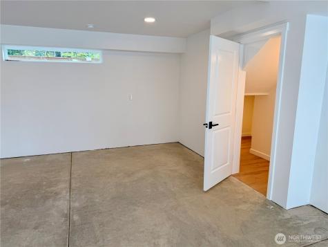 9745 4th Avenue W Everett WA 98204