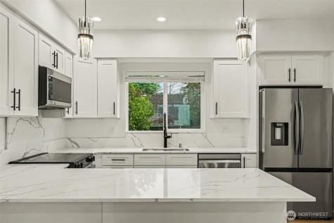 9745 4th Avenue W Everett WA 98204
