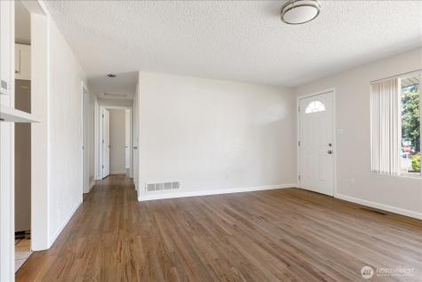 1515 NE 3rd Avenue Oak Harbor WA 98277