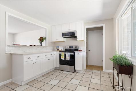 1515 NE 3rd Avenue Oak Harbor WA 98277