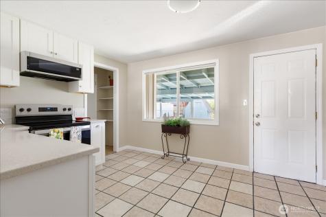 1515 NE 3rd Avenue Oak Harbor WA 98277