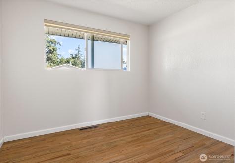 1515 NE 3rd Avenue Oak Harbor WA 98277