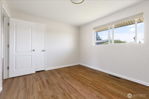 1515 NE 3rd Avenue Oak Harbor WA 98277
