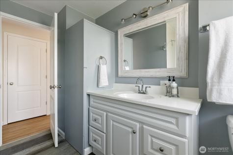1515 NE 3rd Avenue Oak Harbor WA 98277