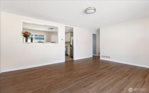 1515 NE 3rd Avenue Oak Harbor WA 98277