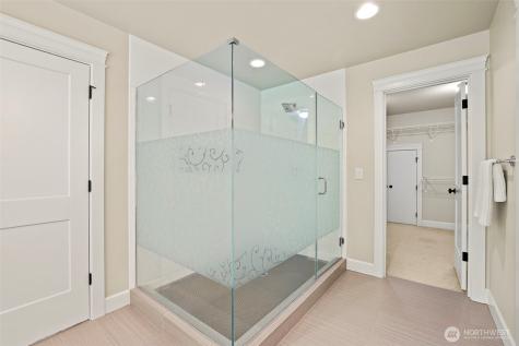 29 242nd Street SE Bothell WA 98021