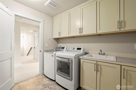 29 242nd Street SE Bothell WA 98021