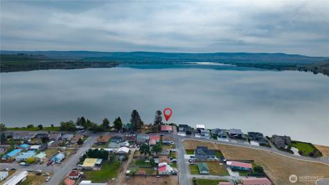 622 1st Street Brewster WA 98812