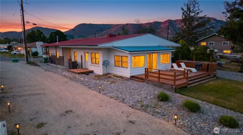 622 1st Street Brewster WA 98812