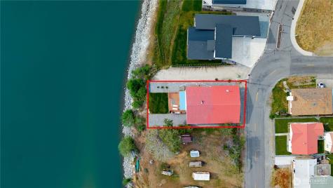 622 1st Street Brewster WA 98812