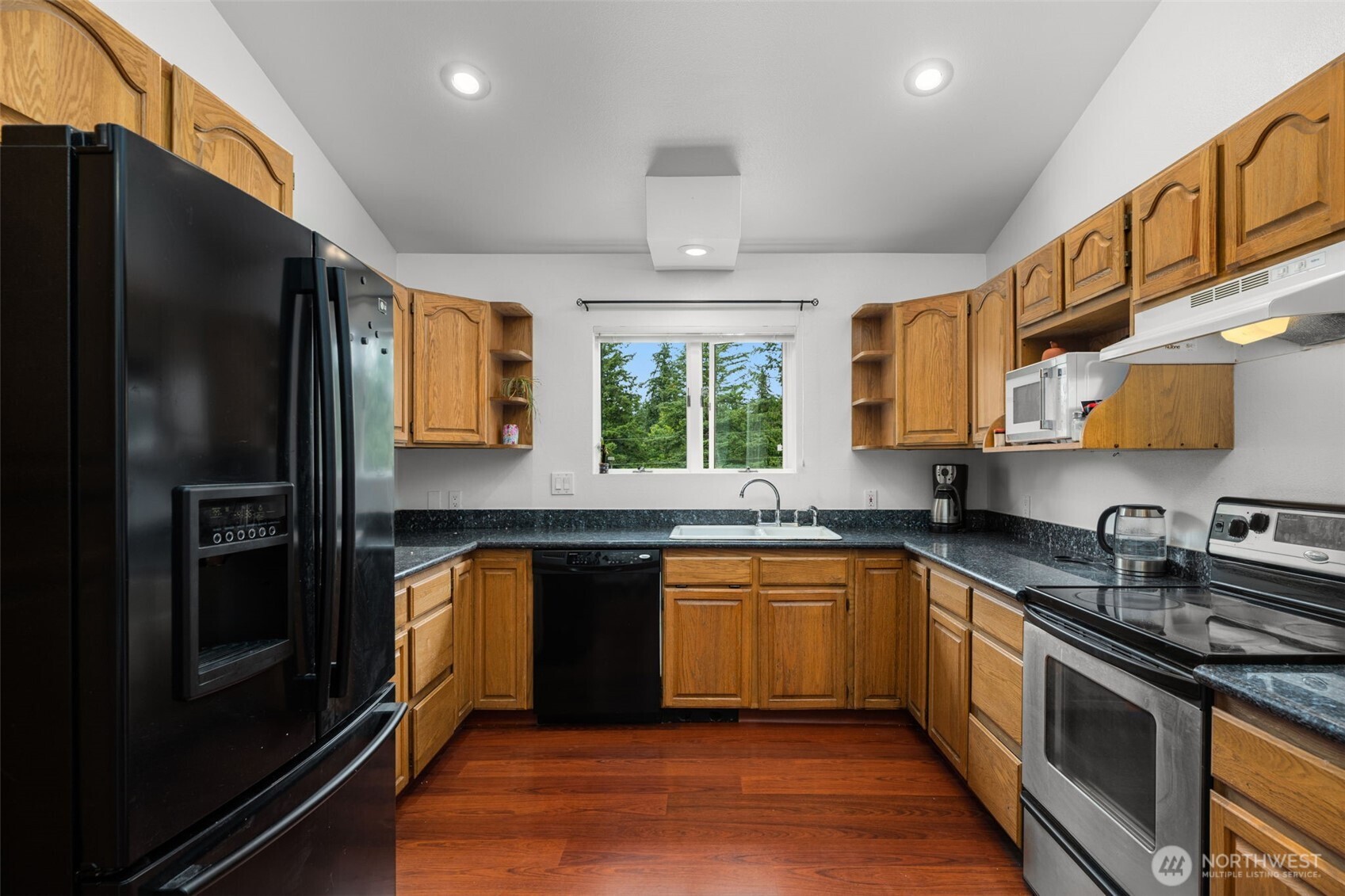 28713 207th Avenue SE Kent WA 98042
