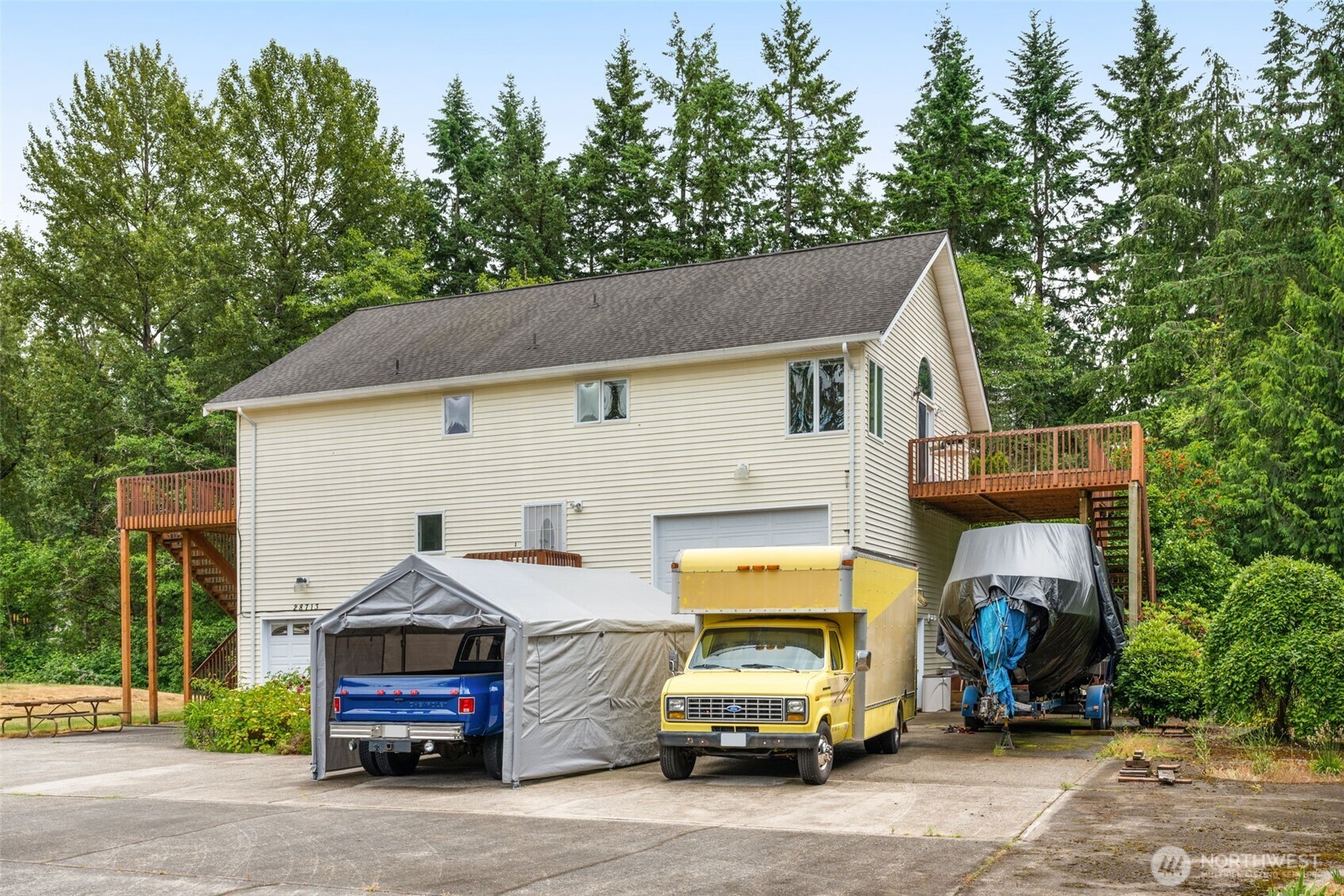 28713 207th Avenue SE Kent WA 98042