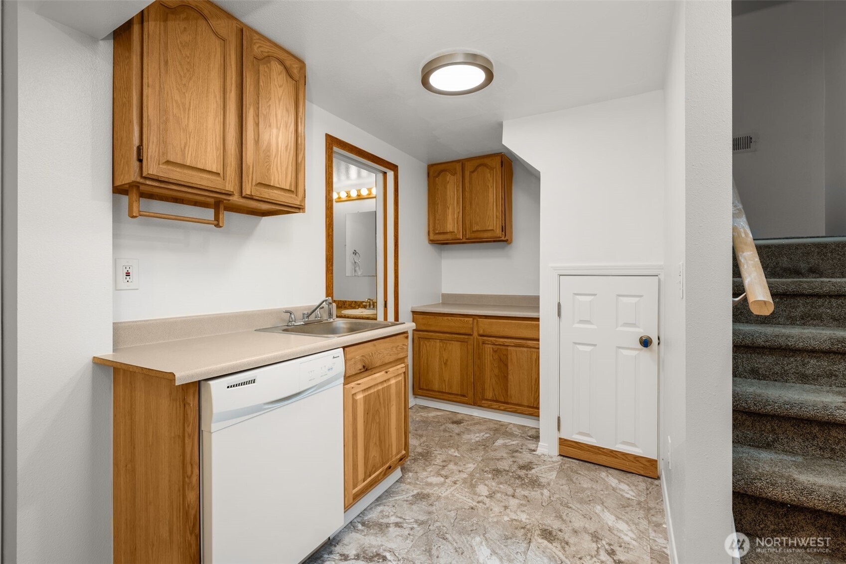 28713 207th Avenue SE Kent WA 98042