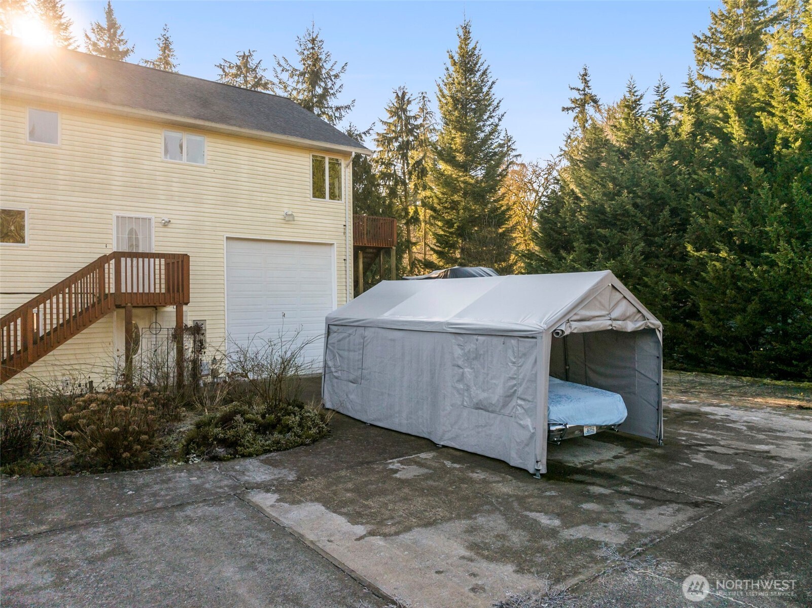 28713 207th Avenue SE Kent WA 98042
