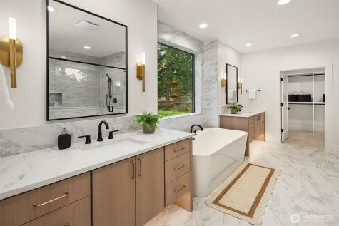 1654 152nd Avenue SE Bellevue WA 98007